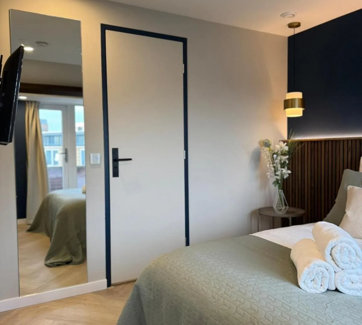 The Glamorous Chic Garden View Apart R4 La Haye 0*,  Pays-Bas