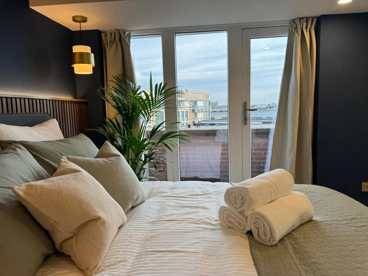 The Glamorous Chic Garden View Apart R4 La Haye 0*,