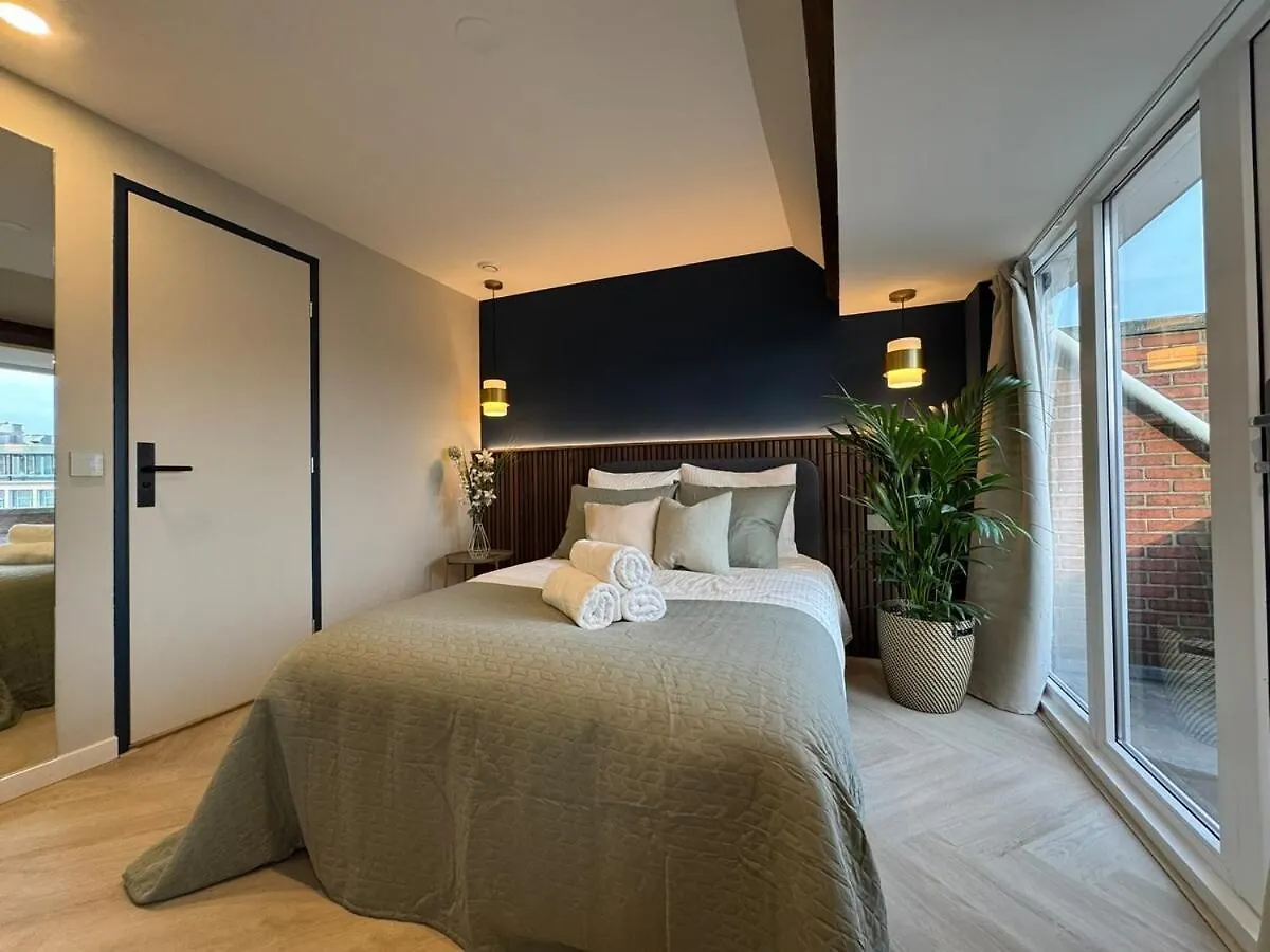 The Glamorous Chic Garden View Apart R4 La Haye 0*,